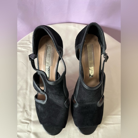 Audrey Brooke open toe heels - Picture 4 of 8